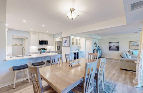 Palmetto Dunes Villa | Many Updates in this Large Four Bedroom Villa with Golf Views!