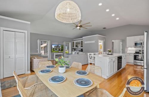 Walworth House | Maplewood Manor 6BR Lake Geneva Golf & Weddings