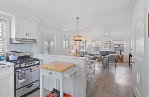 Margate City Apartment | Margate Bungalow by the Beach II