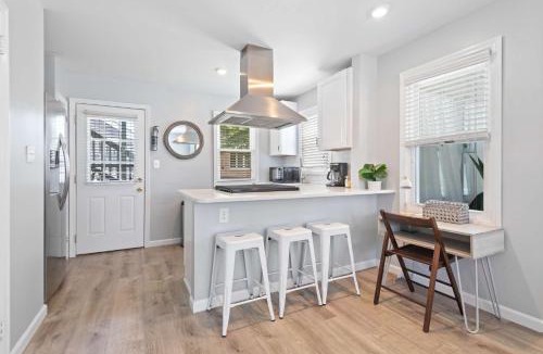 Margate City House | Margate Bungalow by the Beach Entire Home