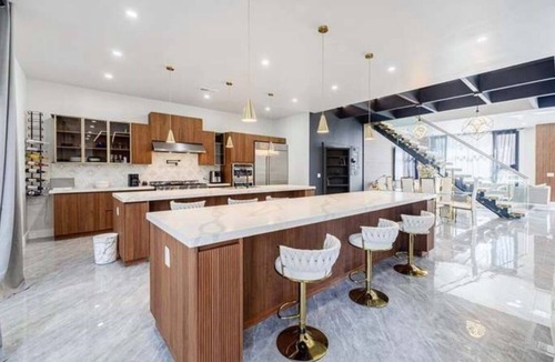 Woodstock House | Marietta modern Home Spacious 7k sq ft 6-bedroom