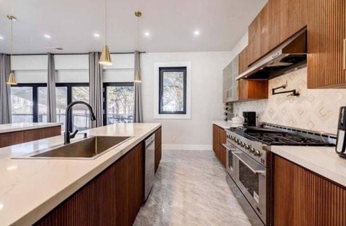 Woodstock House | Marietta modern Home Spacious 7k sq ft 6-bedroom
