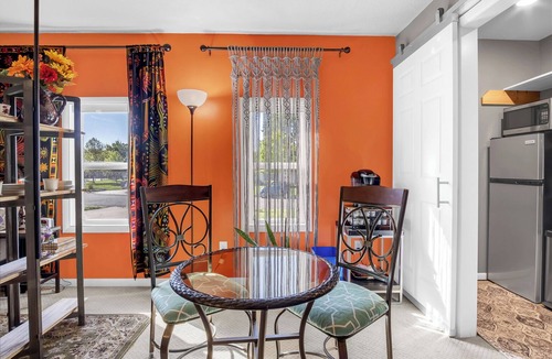 Newton Apartment | Marigold Sunrise Studio Apt. Short or Mid-Term Rental. Sleeps 4