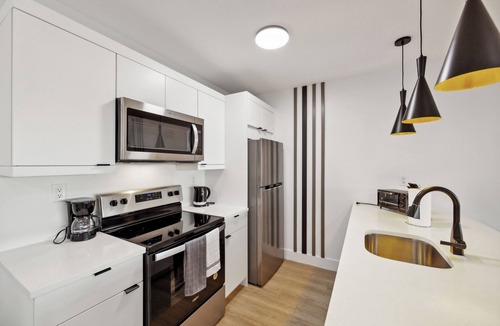 Downtown Wilmington Apartment | Market View Residence stunning 1bd Apt