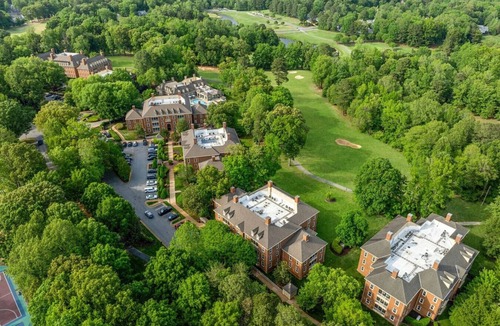 Berkeley Condo | Marriott Manor Club Luxury Studio sleeps 4