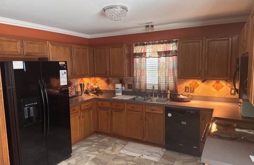 Southeast Raleigh House | Marvelous 3-bedroom house in friendly Raleigh neighborhood/Pet friendly