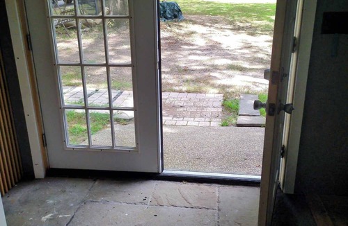 Marshall Apartment | Marvelous studio AC & Woodstove quiet with wildlife visits Marshall near RTE 66