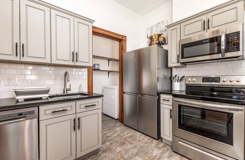Dubuque Apartment | Masterpiece on Main #2
