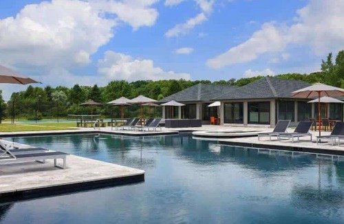 Wall Villa | Mattaccino by Rove Travel | Estate with Pool & Spa