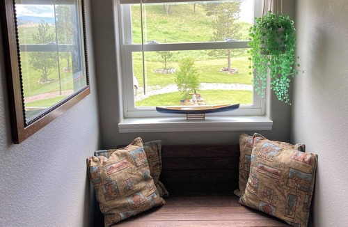 Belle Fourche Apartment | Meadowlark Mountain Ranch Retreat