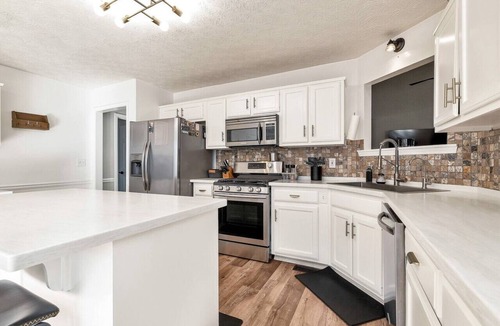 Lawrenceville Apartment | Metro Atlanta Getaway