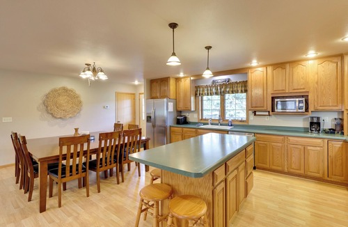 Hill City Cabin | Mickelson Trail Access! Black Hills Group Lodge