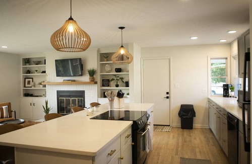 Norfolk House | Mid Century Mid Town, a unique stay with modern amenities Pet-Friendly!