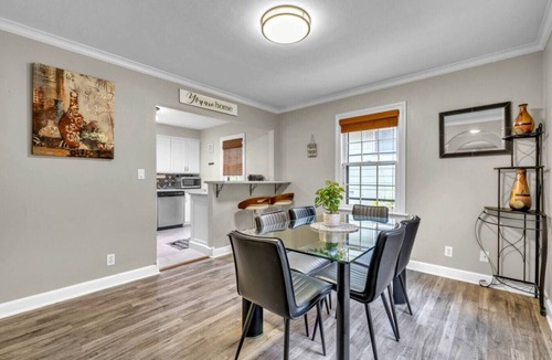 Rockford House | Mid-Term Ready | 4BR Home, Fast WiFi, Pet-Friendly