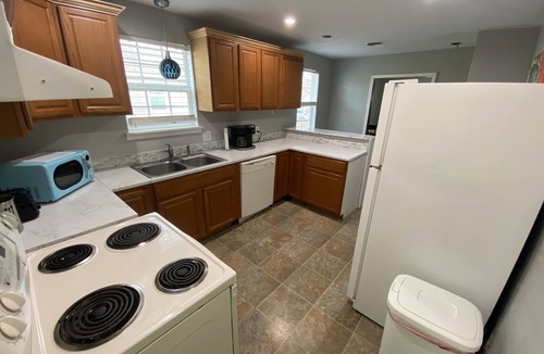 Joplin House | Mid-term stay close to hospitals and other industries in Joplin!