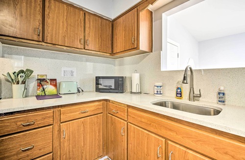 Leonardo House | Middletown Township Home, Close to Beaches!