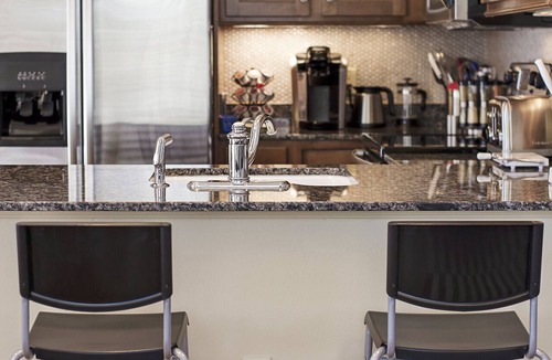 Midtown Apartment | Midtown Light filled Stylish Walkable everywhere