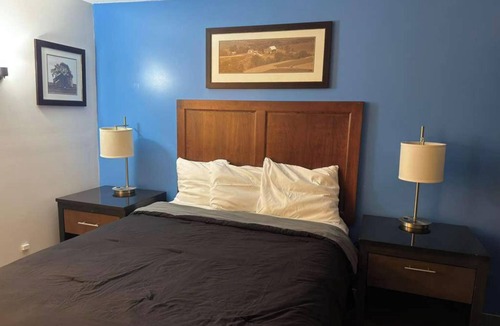 Burlington Hotel | Midtown Motel Burlington Near Hwy 34