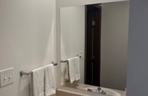 Columbia Hotel | Midway Budget Inn