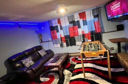 Brooklyn Park House | MidwestBNB Room2, Peaceful & Relaxing