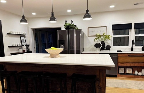 Tate House | Milton/Alpharetta 5BR Home 5-bds/up to 12 guests - House & Event Venue