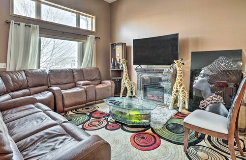 Inver Grove Heights House | Minnesota Escape - Deck, Grill & Near Skiing!