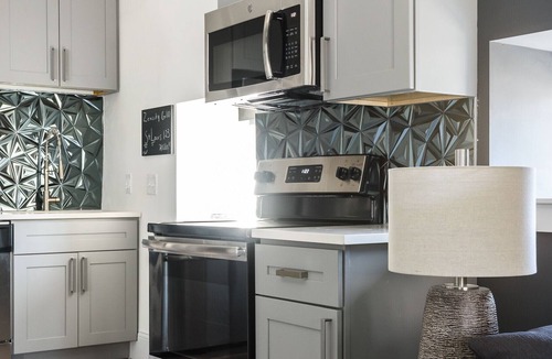 Near Southside Apartment | Mins to Downtown, Ballpark, Arch | Free Parking + W&D | Zencity at Bordeaux