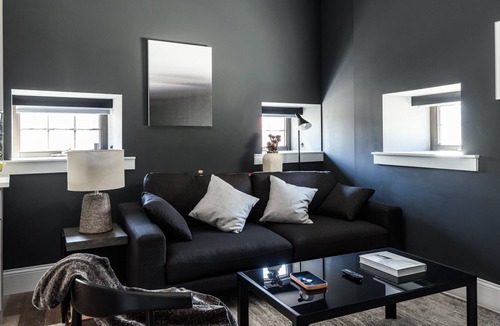 Near Southside Apartment | Mins to Downtown, Ballpark, Arch | Free Parking + W&D | Zencity at Bordeaux