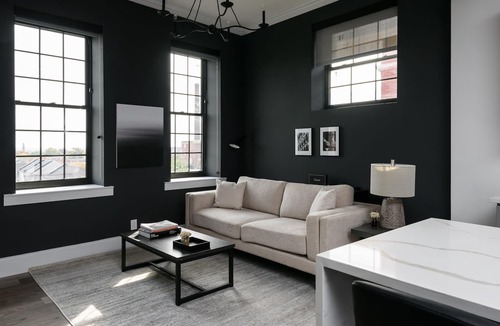 The Gate Apartment | Mins to Downtown, Ballpark, Arch | Free Parking + W&D | Zencity at Bordeaux