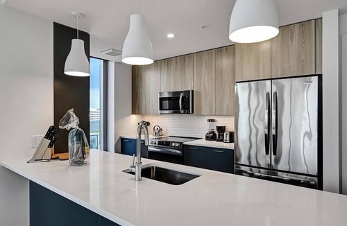 Reston Apartment | Mins to Dulles Airport | 2BR nr Reston Village Center