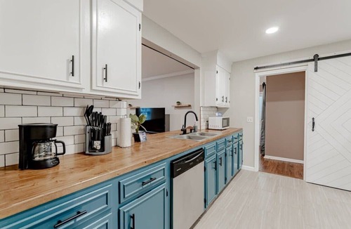 Irmo House | Mins to Lake Murray & Downtown - The Settle-Inn