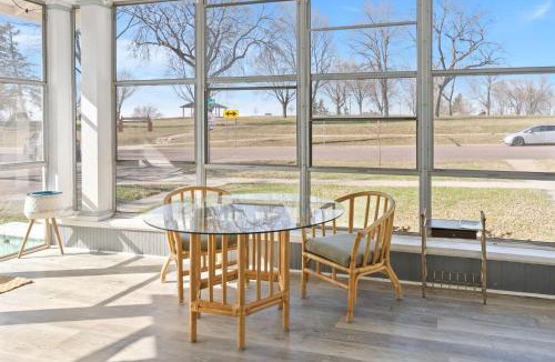 Sioux Falls House | Mint House at Japanese Gardens