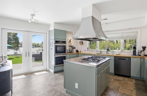 St. Michaels House | Minutes from Downtown St. Michaels | Guest House | Pool | Private Dock