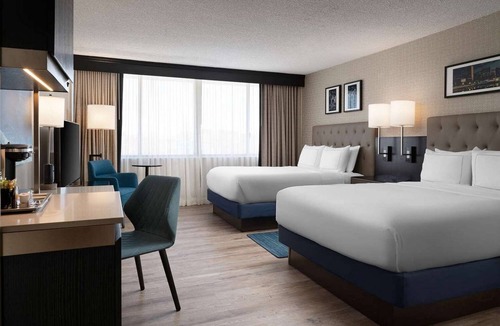 Pikesville Hotel | Minutes to Downtown Baltimore + Dining & Fitness