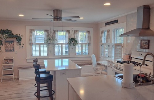 Oriental Cottage | Miss Millie. Step back in time. Quaint 1915 cottage in beautiful Oriental