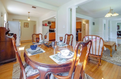 Croom House | Mission-Ready Retreat 18 Mi to Andrews AFB!