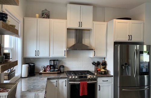 Le Claire House | Mississippi River Views and Downtown LeClaire all in one!