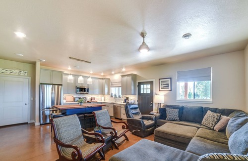 Pierre House | Missouri River Retreat < 1 Mi to the Water!