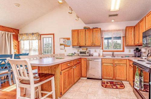 Ocean Sands House | Misty Blue - Corolla, Ocean Sands, 200 Yards to Beach, Ocean View, Pets OK, Flex Stays Year Rnd