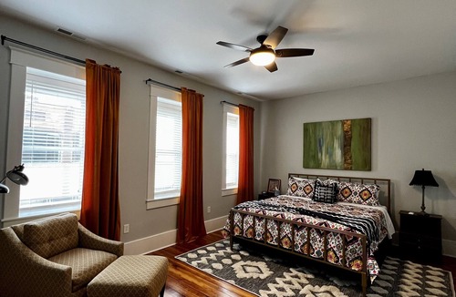 Moberly Apartment | Moberly's Trendy & Spacious Historic Downtown Loft