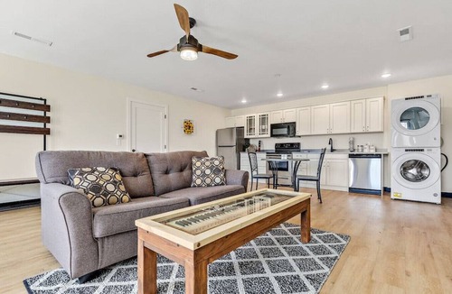 Rapid City Apartment | Modern 2 bdrm loft near restaurants & attractions