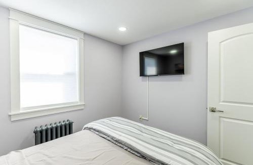 East Passyunk Crossing Apartment | Modern 2BedRooms 1King 1Queen Size Bed Near Center City, BOK Bar, Passyunk Square More!