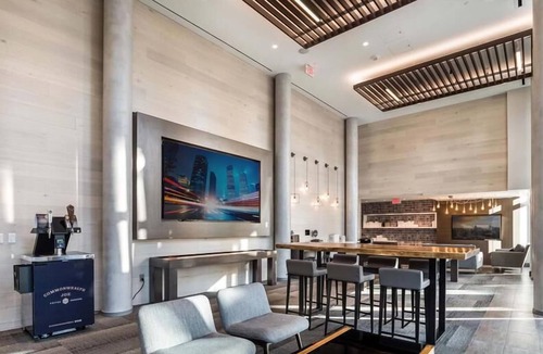 Crystal City Apartment | Modern | 2BR Apartment with Balcony | Crystal City Arlington | by GLS