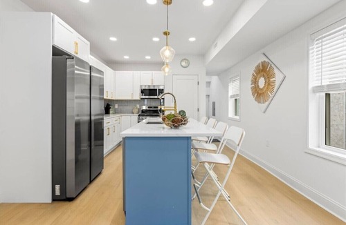 Ventnor City House | Modern 3BR w/Backyard, Grill & Outdoor Shower