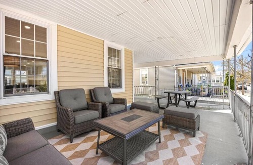 Ventnor City House | Modern 9BR | Sleeps 20 | 1.5 Blocks to Beach