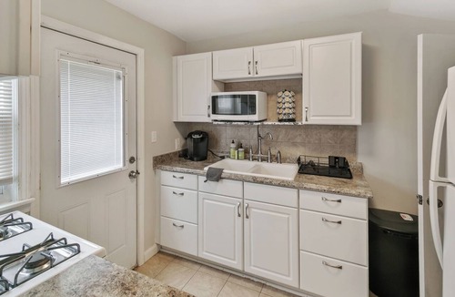 Libertyville Apartment | Modern and Spacious 2-Story