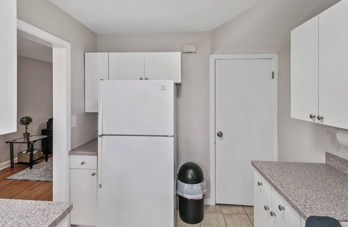 Libertyville Apartment | Modern and Spacious 2-Story