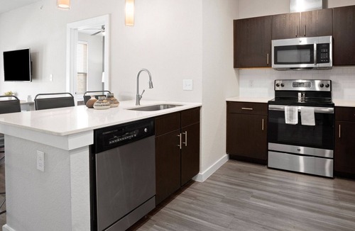 Los Indios Apartment | Modern Apartment in Prime Location (ID7763X80)