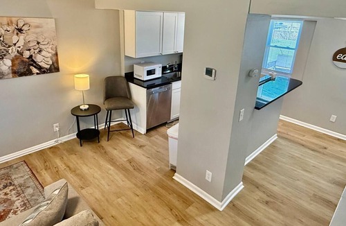Joslyn Castle Apartment | Modern Apartment Steps from Blackstone & Dundee