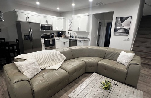 Joplin House | Modern Brand New Getaway. Heated Pool, Hot Tub!